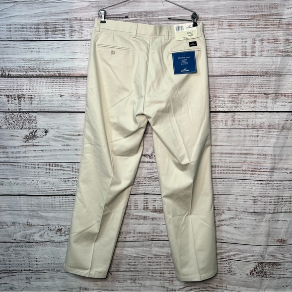 Dockers Classic Fit Flat Front Mens 34x32 Khaki Pants Slacks NEW - Picture 6 of 8